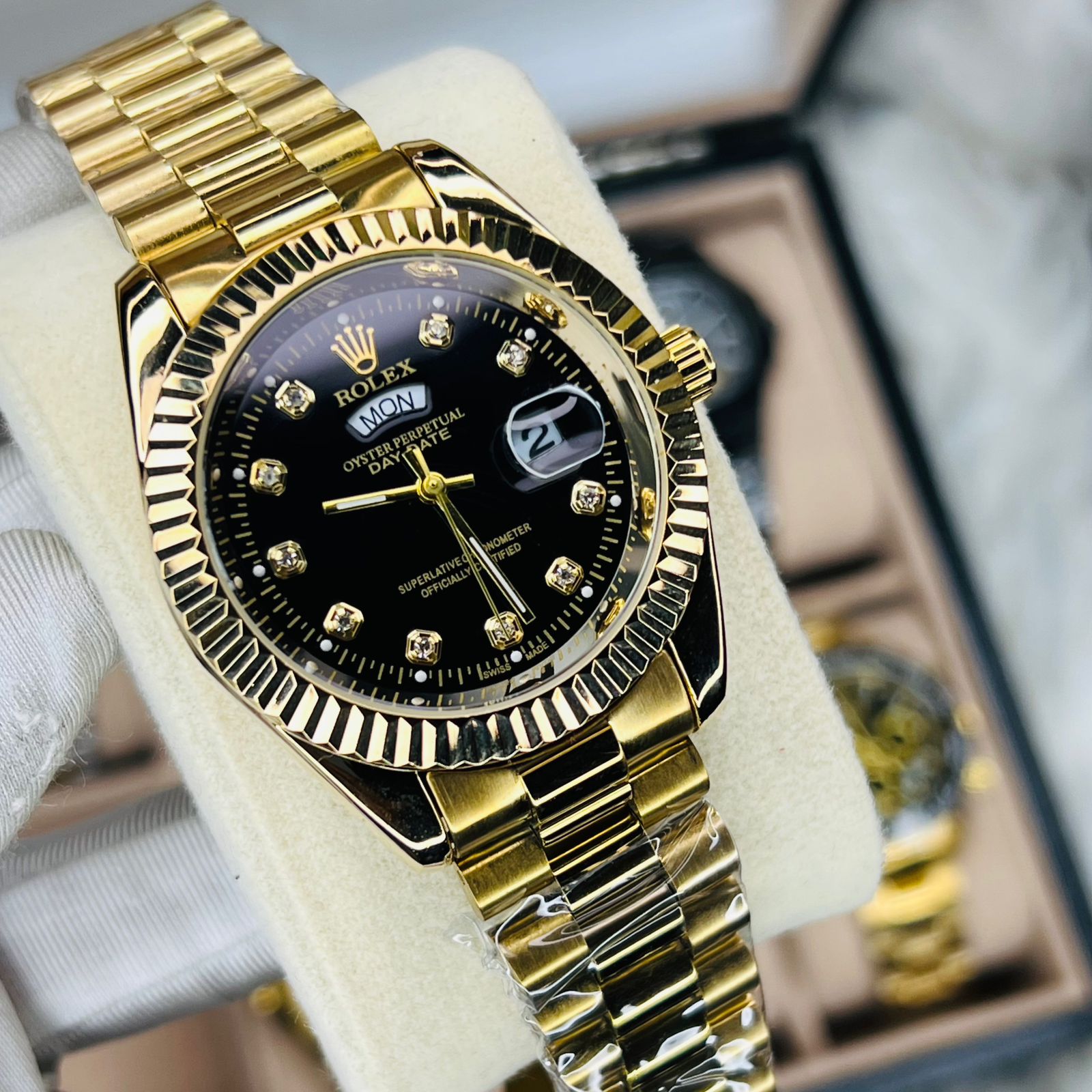 Premium Quality Watches Carry F Golden Black